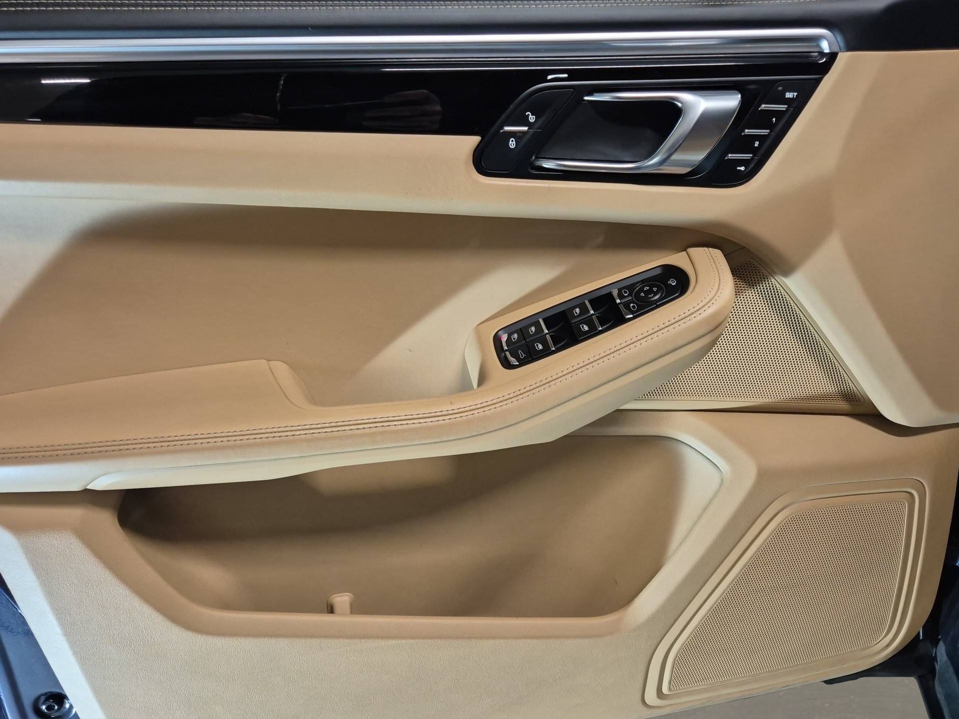 PORSCHE Macan S PDK - FULL SUIVI PORSCHE - 1ER MAIN - LEASING à partir de CHF 375.-/mois-image-6