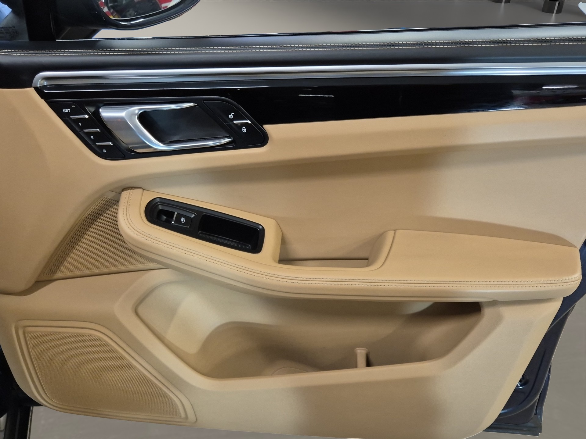 PORSCHE Macan S PDK - FULL SUIVI PORSCHE - 1ER MAIN - LEASING à partir de CHF 375.-/mois-image-15