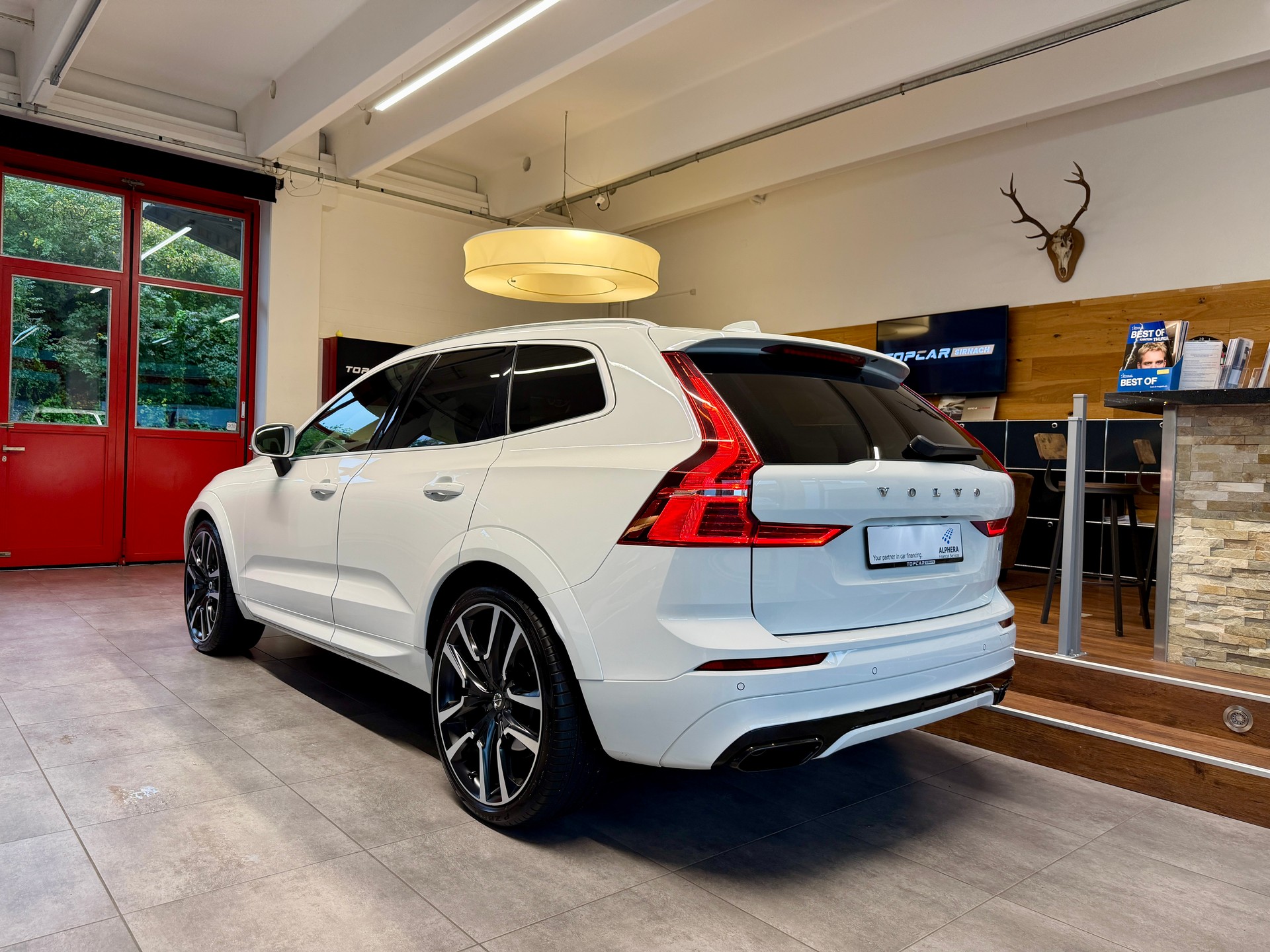 VOLVO XC60 D4 AWD R-Design Geartronic-showroom-element-3