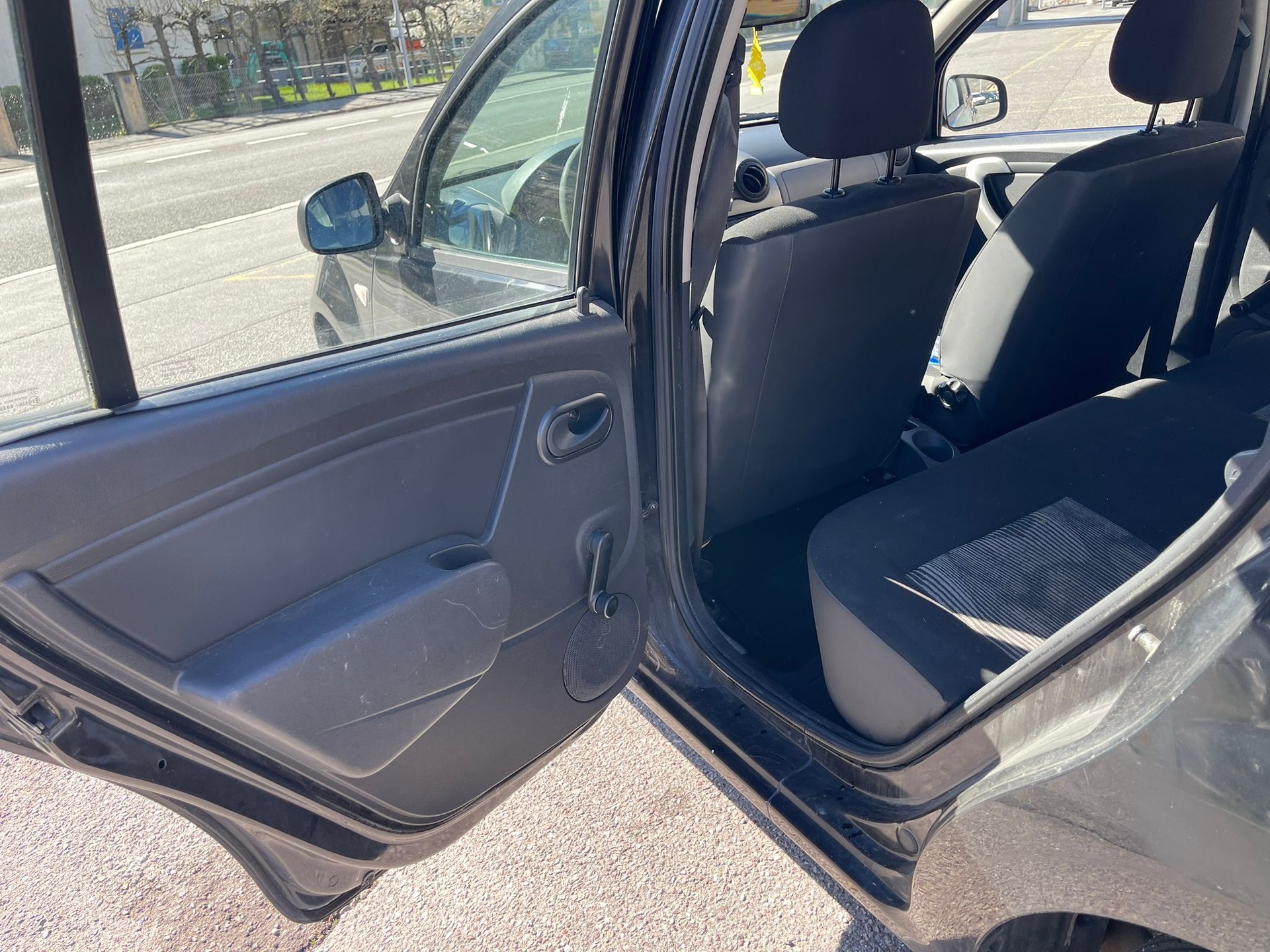 DACIA Sandero 1.2 Ambiance-image-6