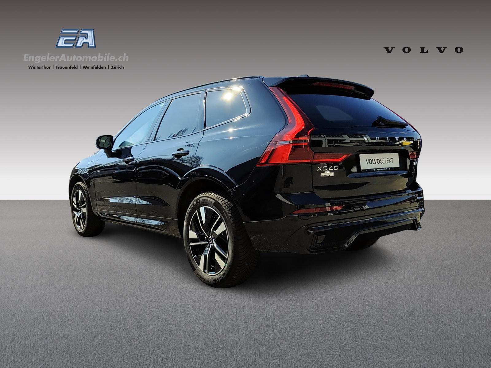 VOLVO XC60 2.0 T6 TE Plus Dark eAWD-showroom-element-3