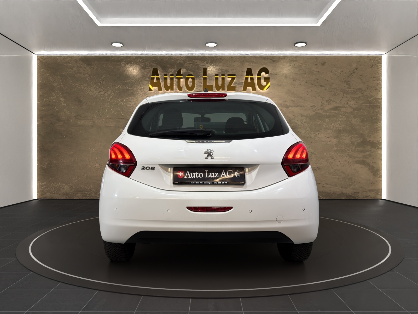 PEUGEOT 208 1.2 PureTech Signature-showroom-element-2