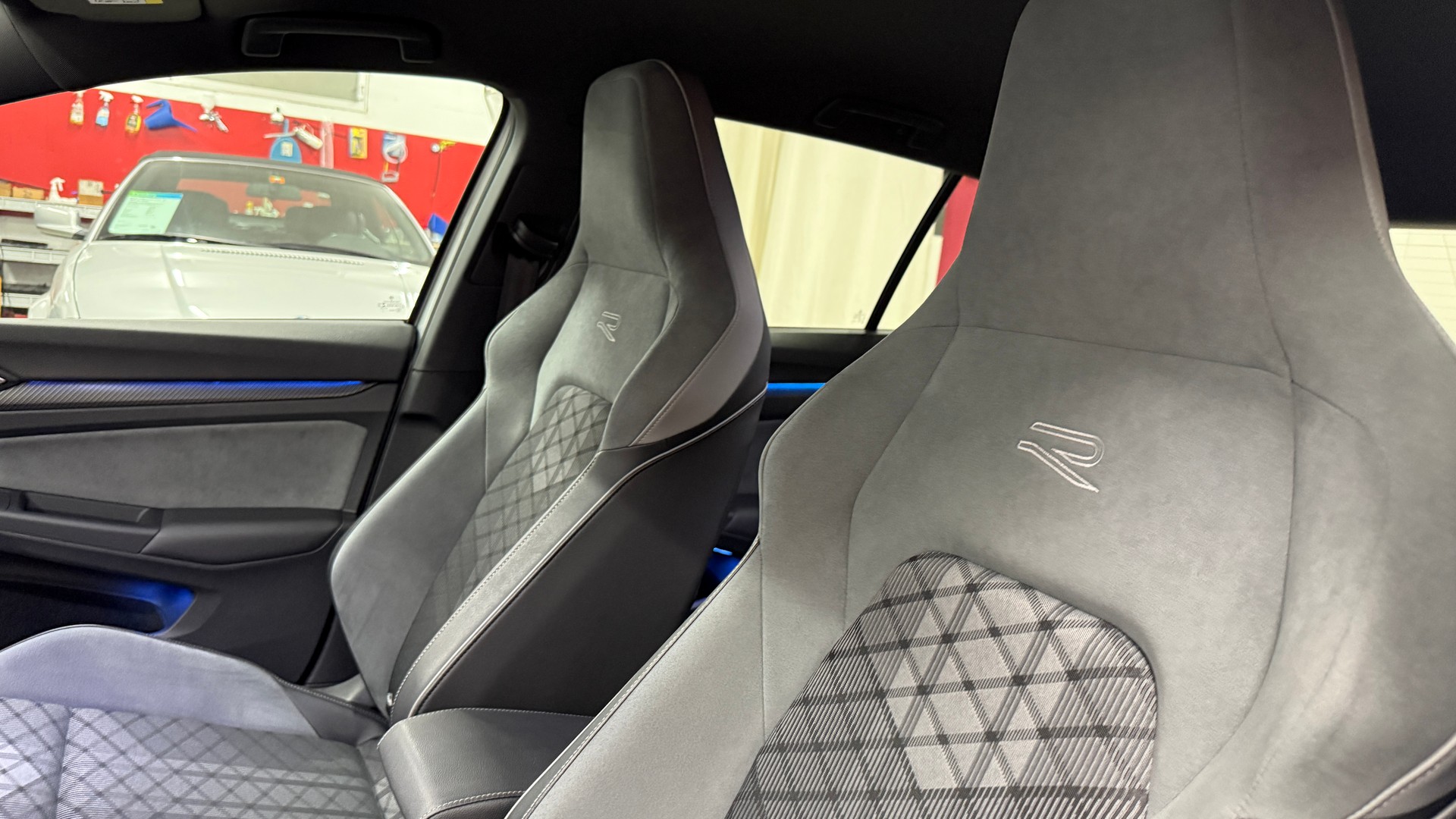 VW Golf 1.5 eTSI mHEV ACT R-Line DSG voller Ausstattung, frsich ab MFK Werkgarntie bis Mai 2026-image-14