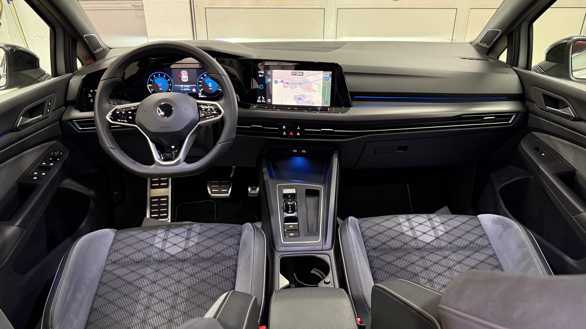 VW Golf 1.5 eTSI mHEV ACT R-Line DSG voller Ausstattung, frsich ab MFK Werkgarntie bis Mai 2026-image-19