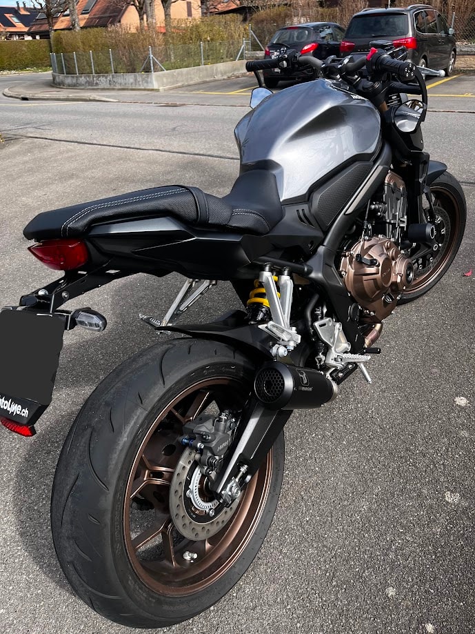 HONDA CB 650 R-image-1