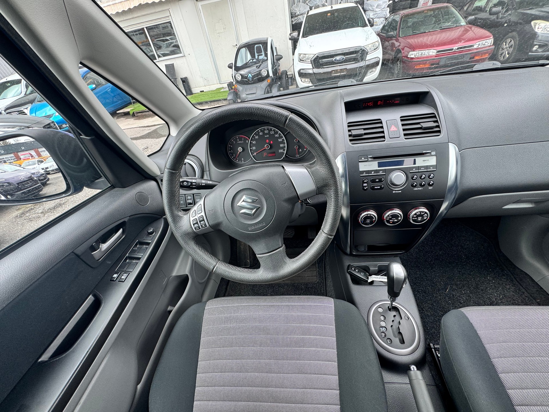 SUZUKI SX4 1.6 16V GL Top 2WD Automatic-image-4