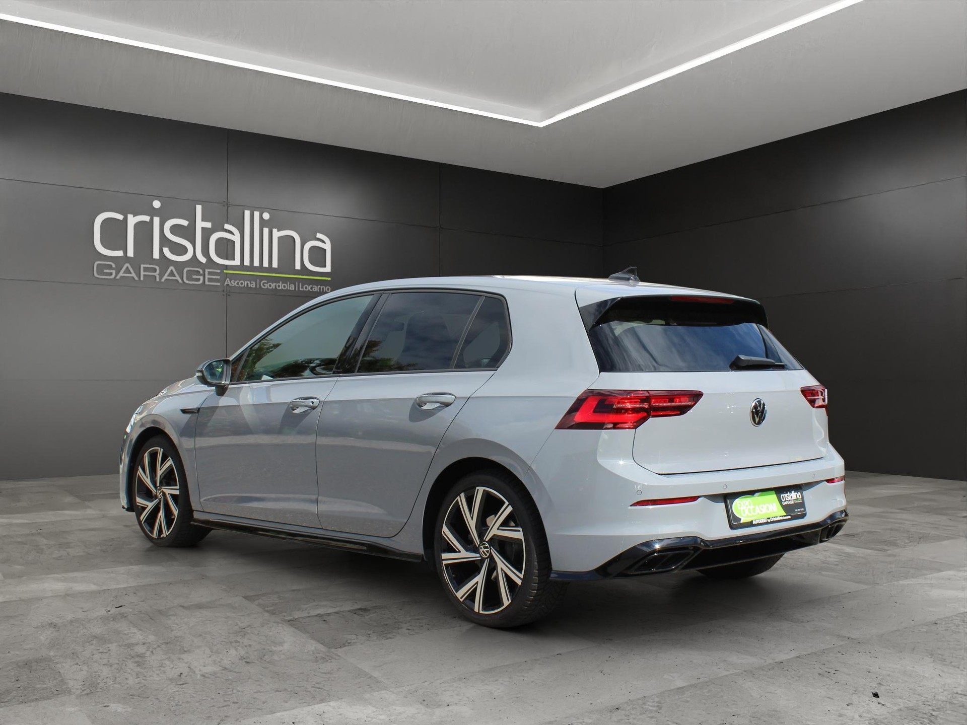 VW Golf VIII 1.5 eTSI R-Line DSG-showroom-element-2