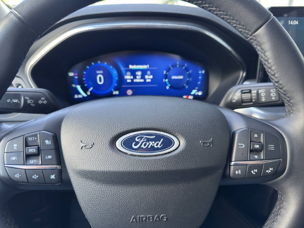 FORD Focus Station Wagon 1.0i EcoB Hybrid 155 Titanium X-image-10