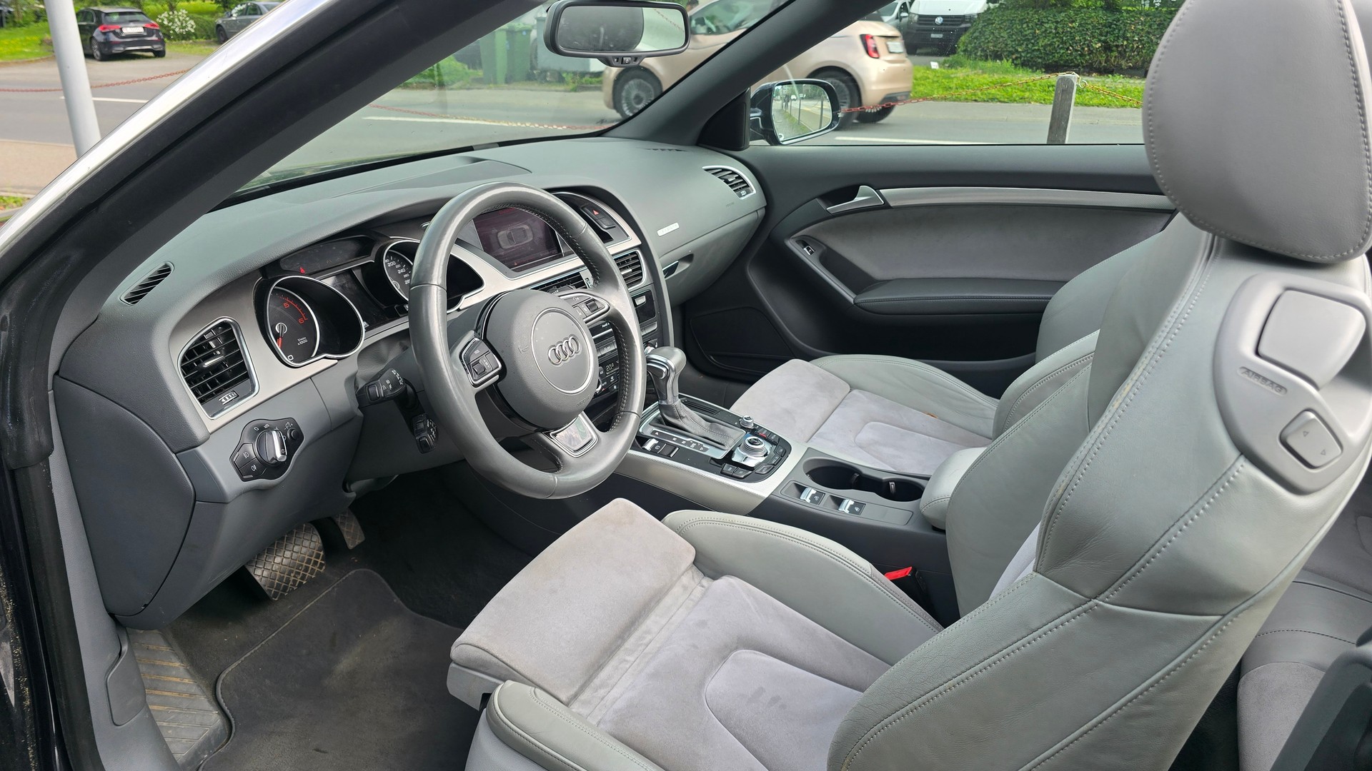 AUDI A5 Cabriolet 3.0 TDI clean quattro S-tronic-image-7