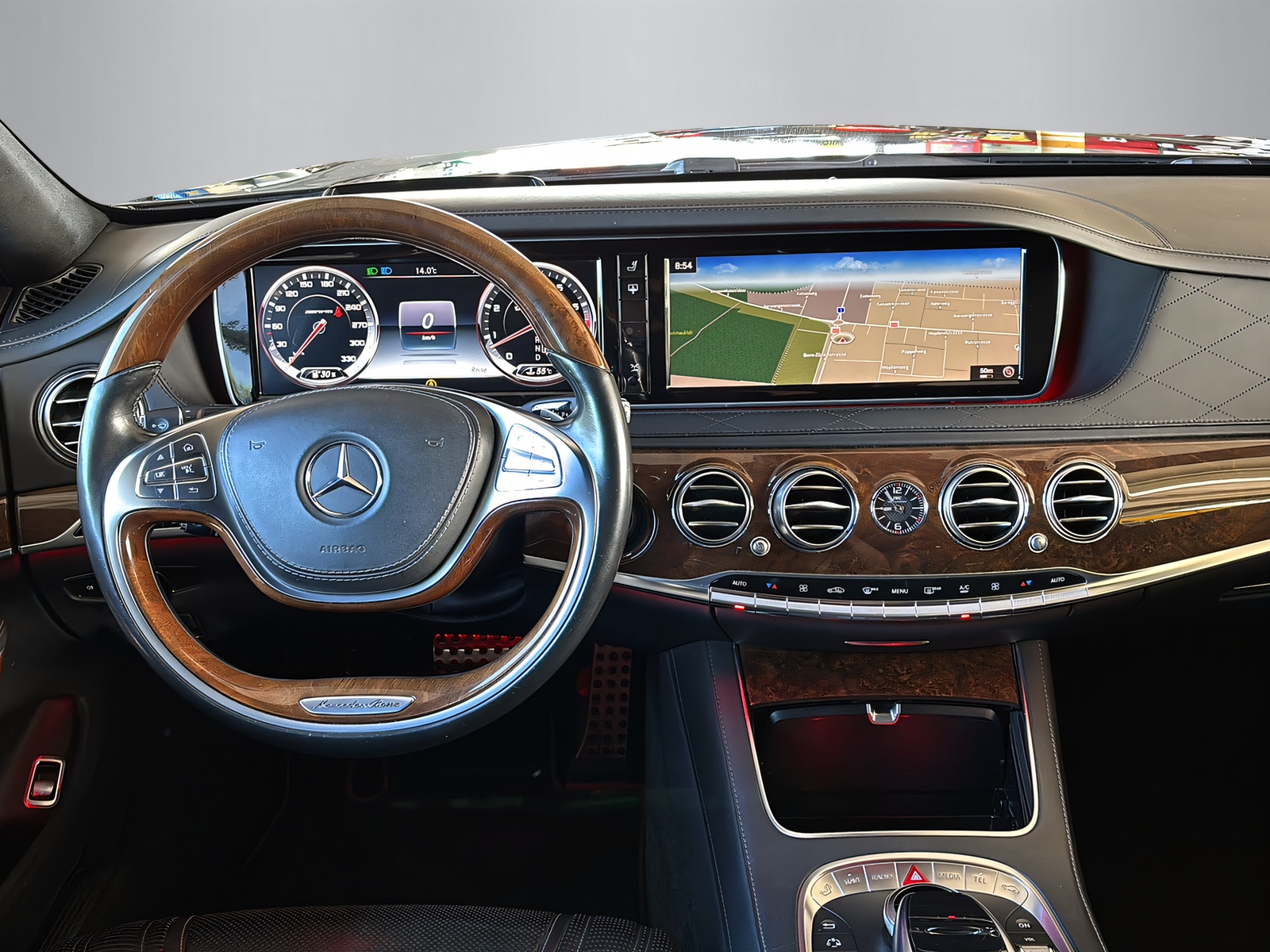 MERCEDES-BENZ S 63 V8 AMG 4matic lang-image-4