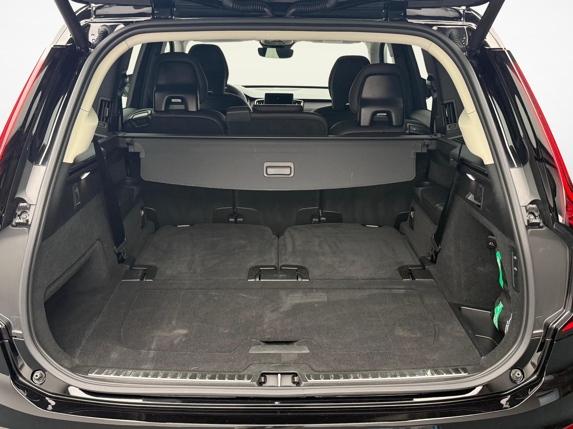 VOLVO XC90 2.0 T8 TE Plus Dark eAWD-image-11