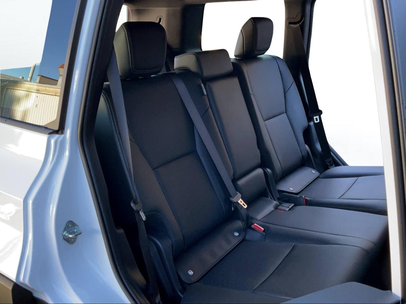 TOYOTA Land Cruiser 2.8 D Comfort-image-9