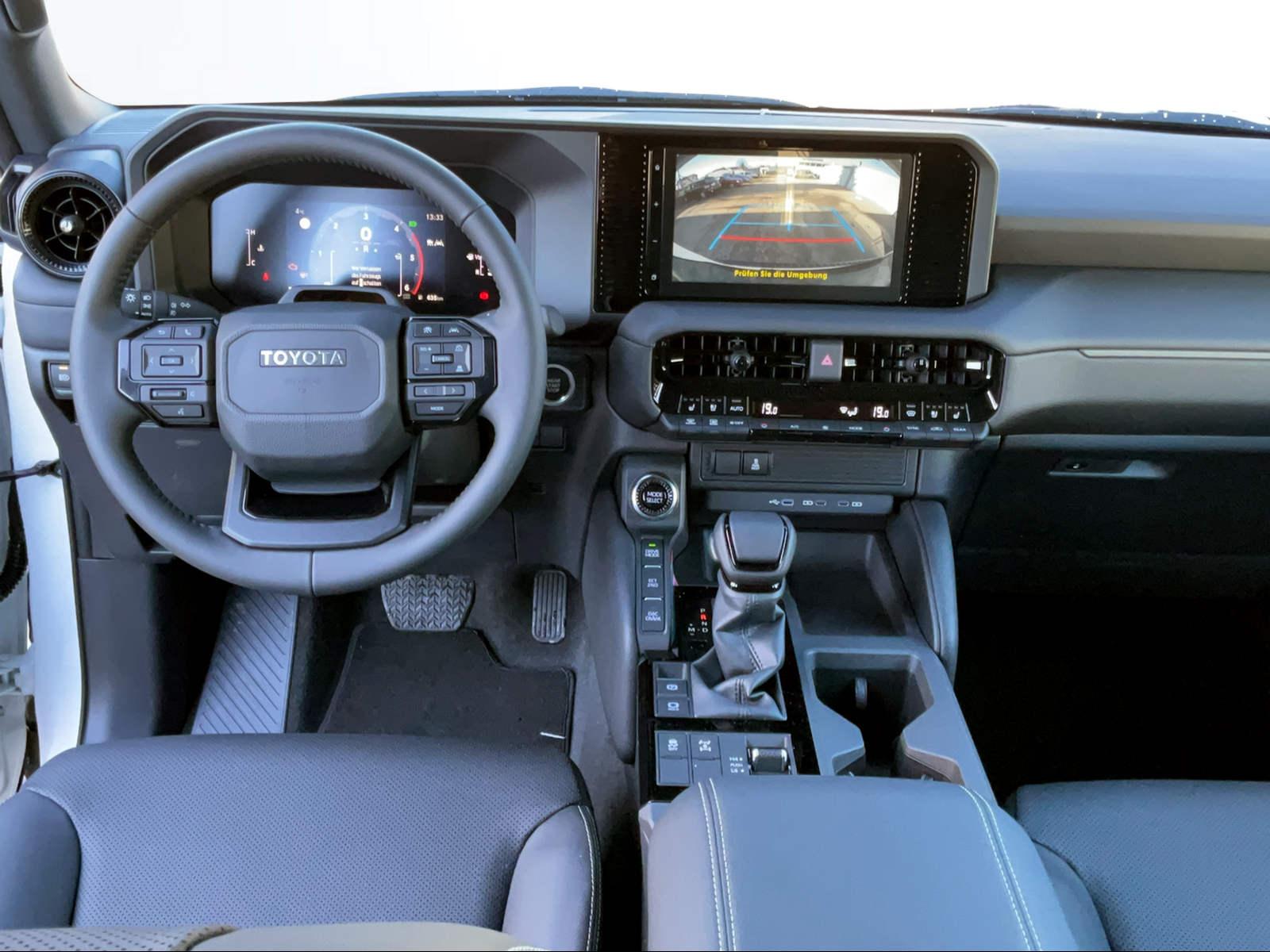 TOYOTA Land Cruiser 2.8 D Comfort-image-11