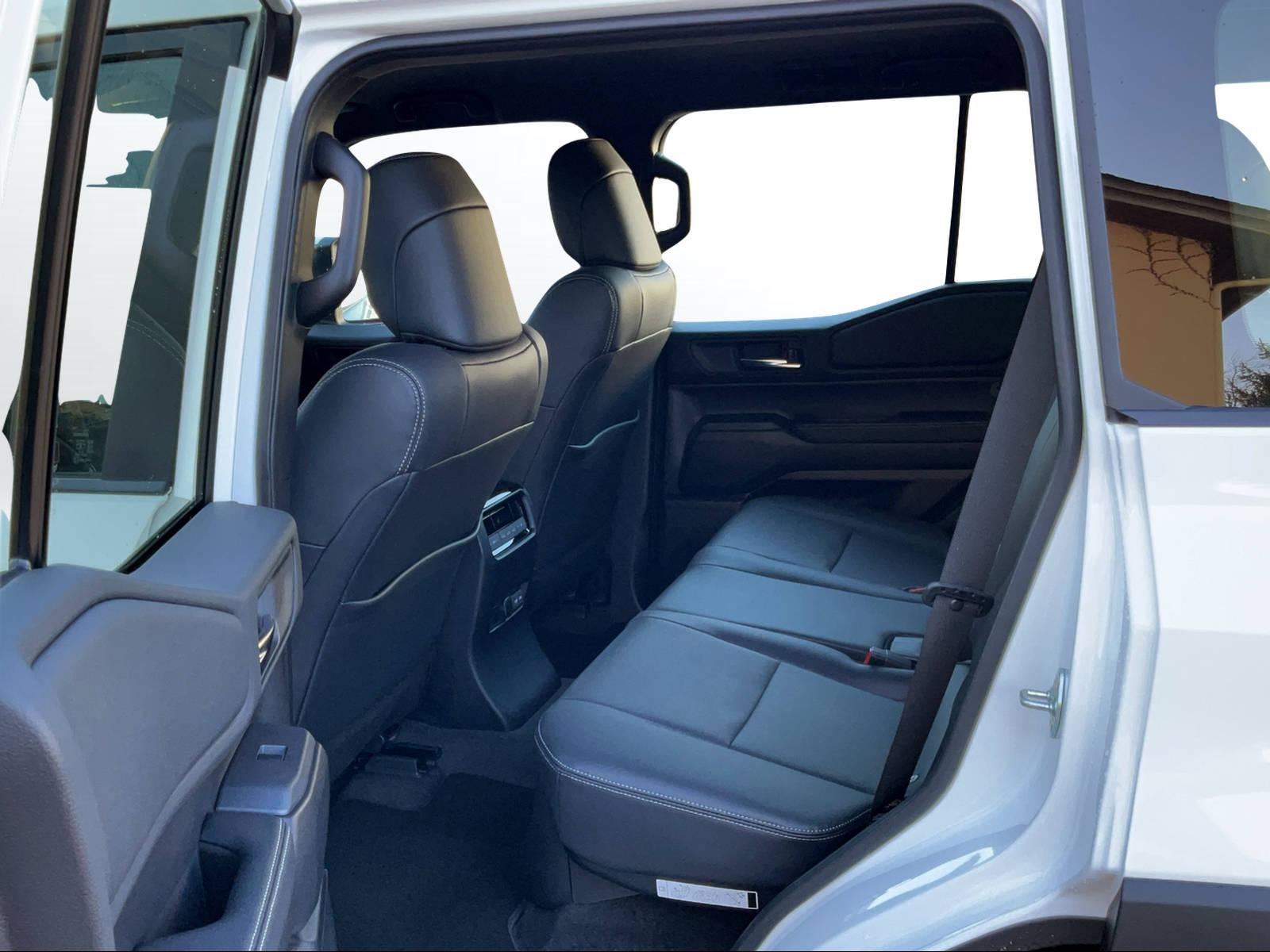 TOYOTA Land Cruiser 2.8 D Comfort-image-8