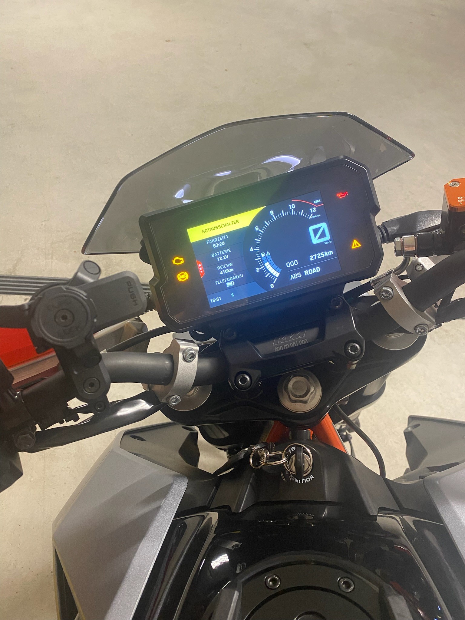 KTM 125 Duke-image-4