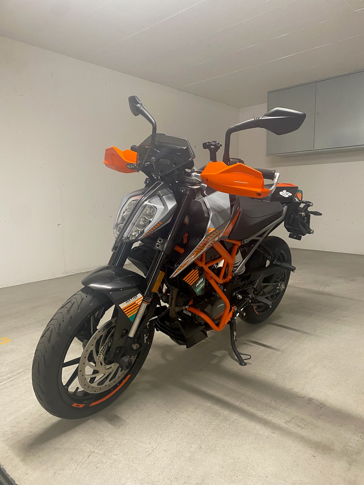 KTM 125 Duke-image-0