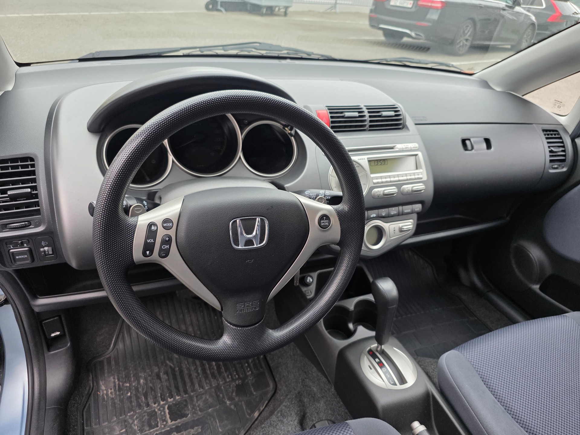 HONDA Jazz 1.4i LS Formula 1 CVT-image-11