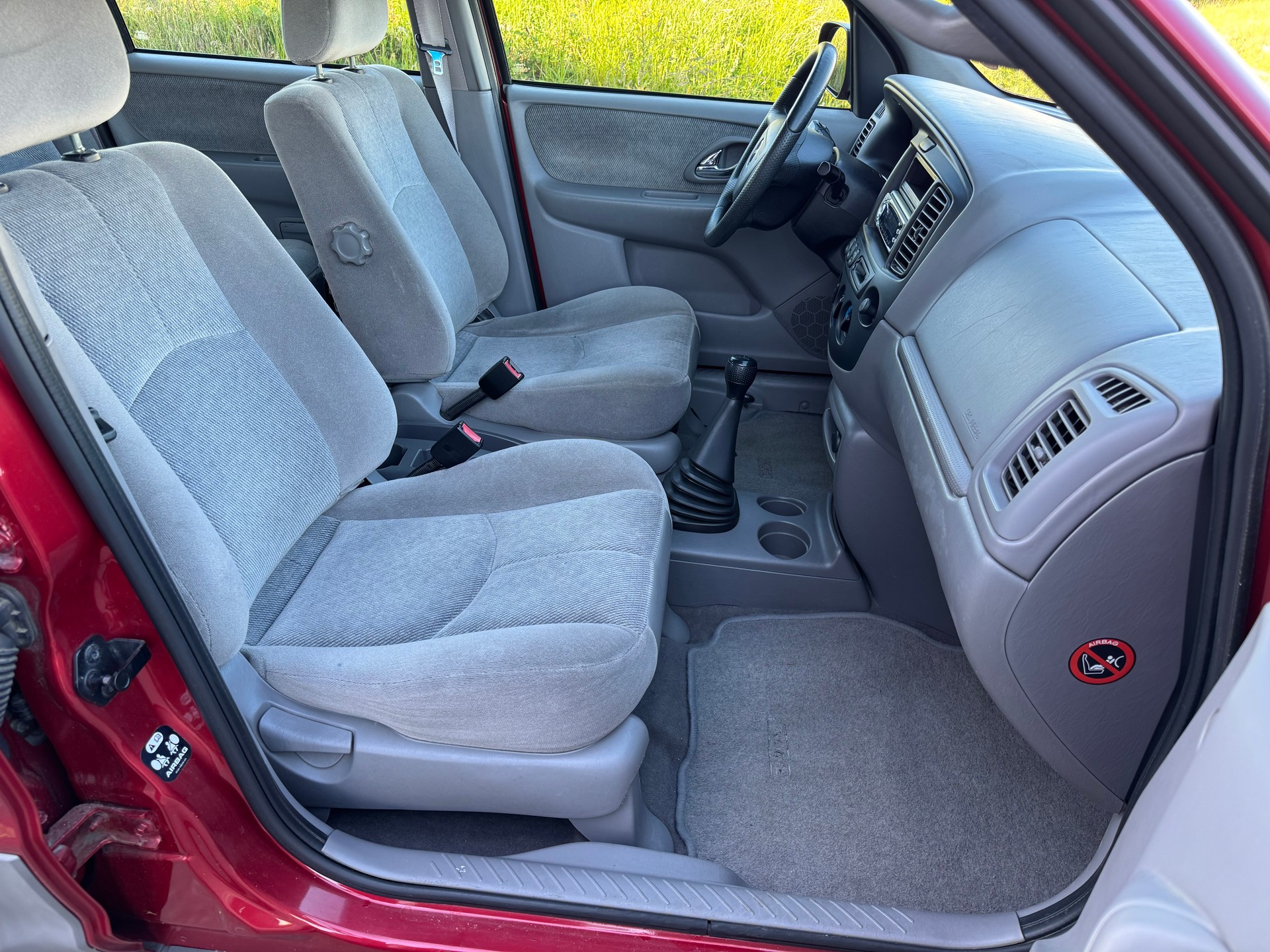 MAZDA Tribute 2.0 16V Comfort-image-9