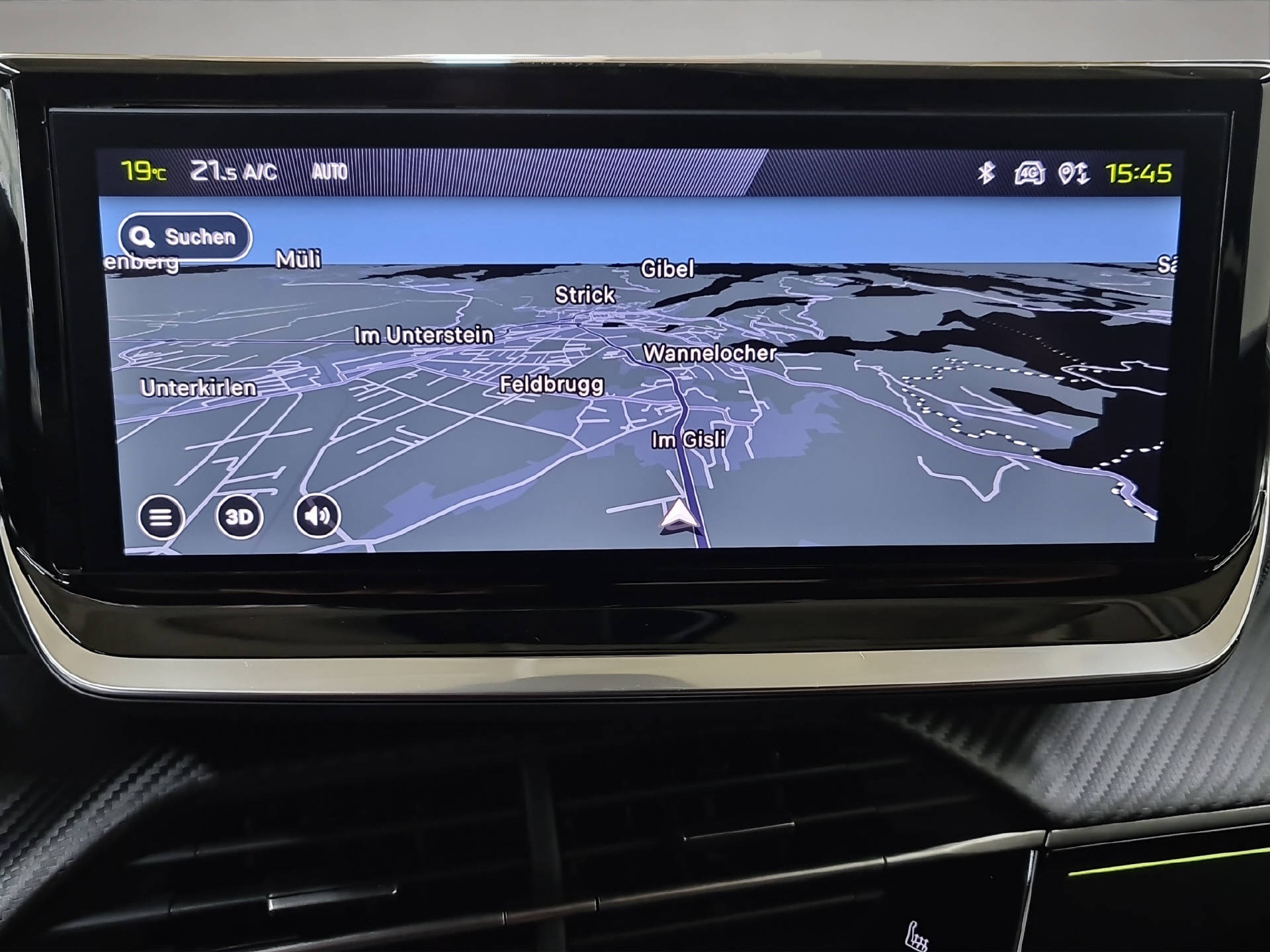 PEUGEOT 2008 1.2 Hybrid 145 GT-image-8