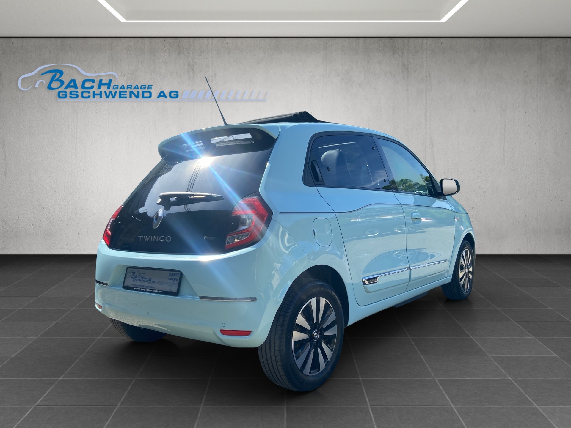 RENAULT Twingo Electric Techno-showroom-element-3