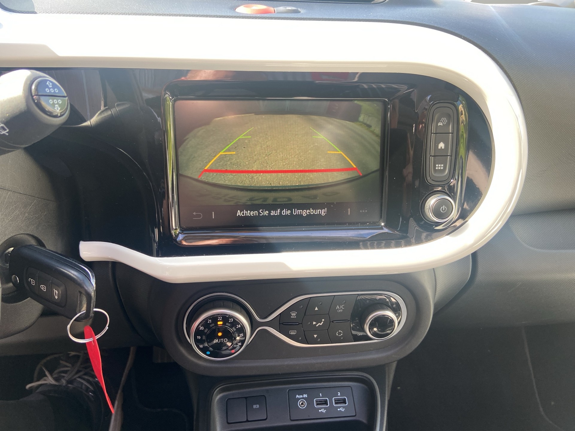 RENAULT Twingo Electric Techno-image-8
