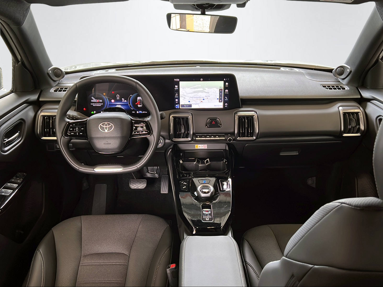 TOYOTA Urban Cruiser Premium AWD-image-11