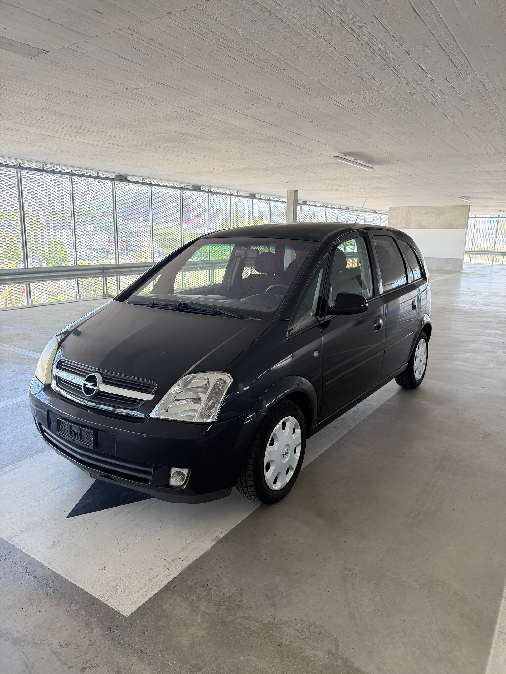 OPEL Meriva 1.6i 16V - 59.000 Kilométrage-image-9