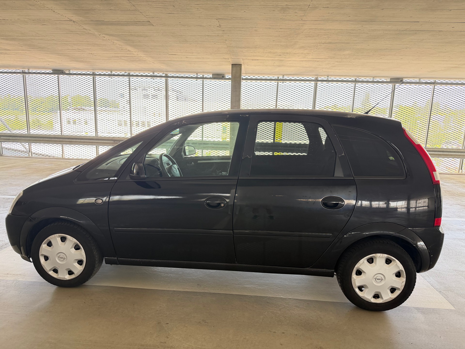 OPEL Meriva 1.6i 16V - 59.000 Kilométrage-image-7
