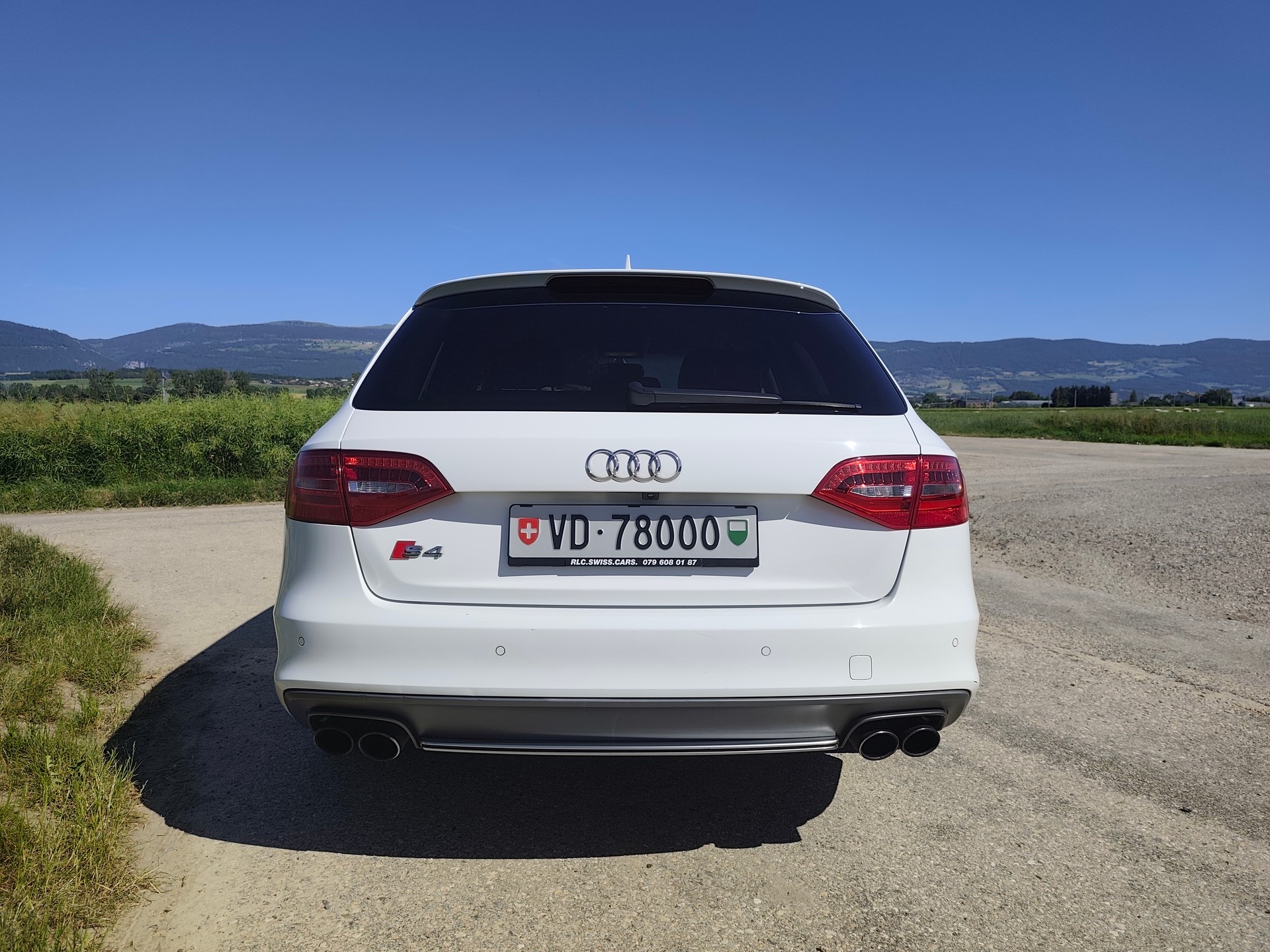 AUDI S4 Avant 3.0 TFSI quattro S-tronic-image-6
