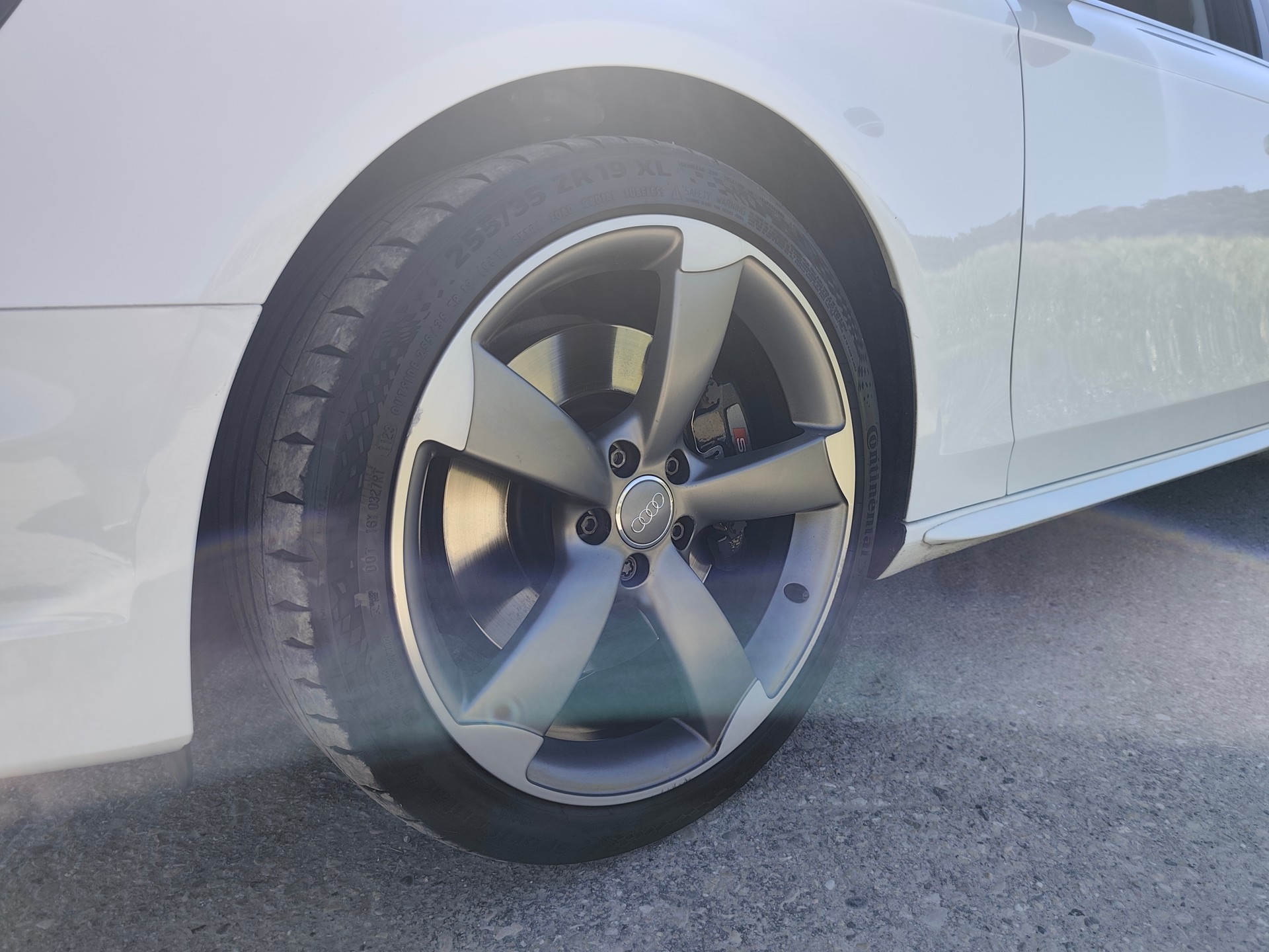 AUDI S4 Avant 3.0 TFSI quattro S-tronic-image-14