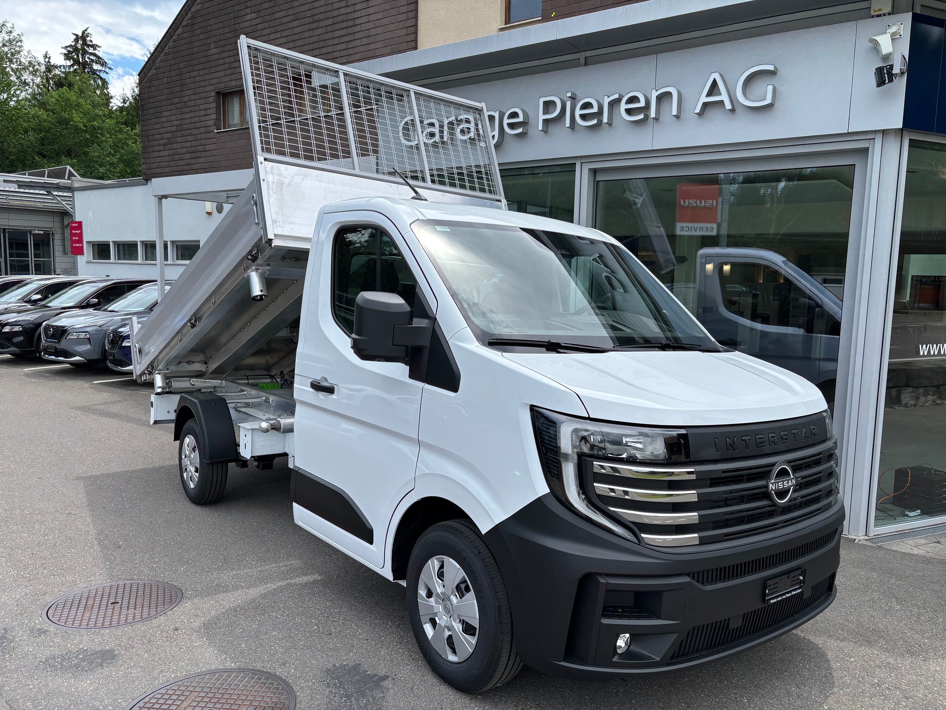 NISSAN Interstar Acenta L2H1 3 Seiten Kipper