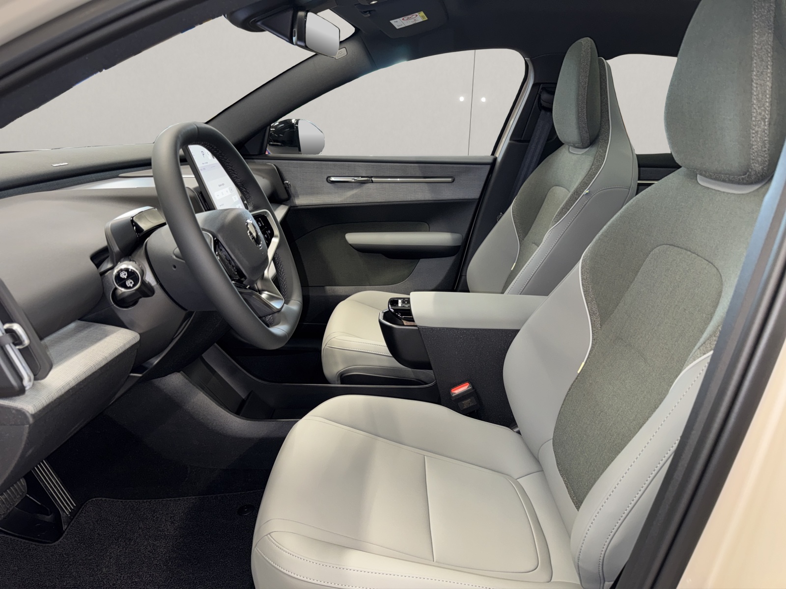 VOLVO EX30 P8 Ultra AWD-image-8