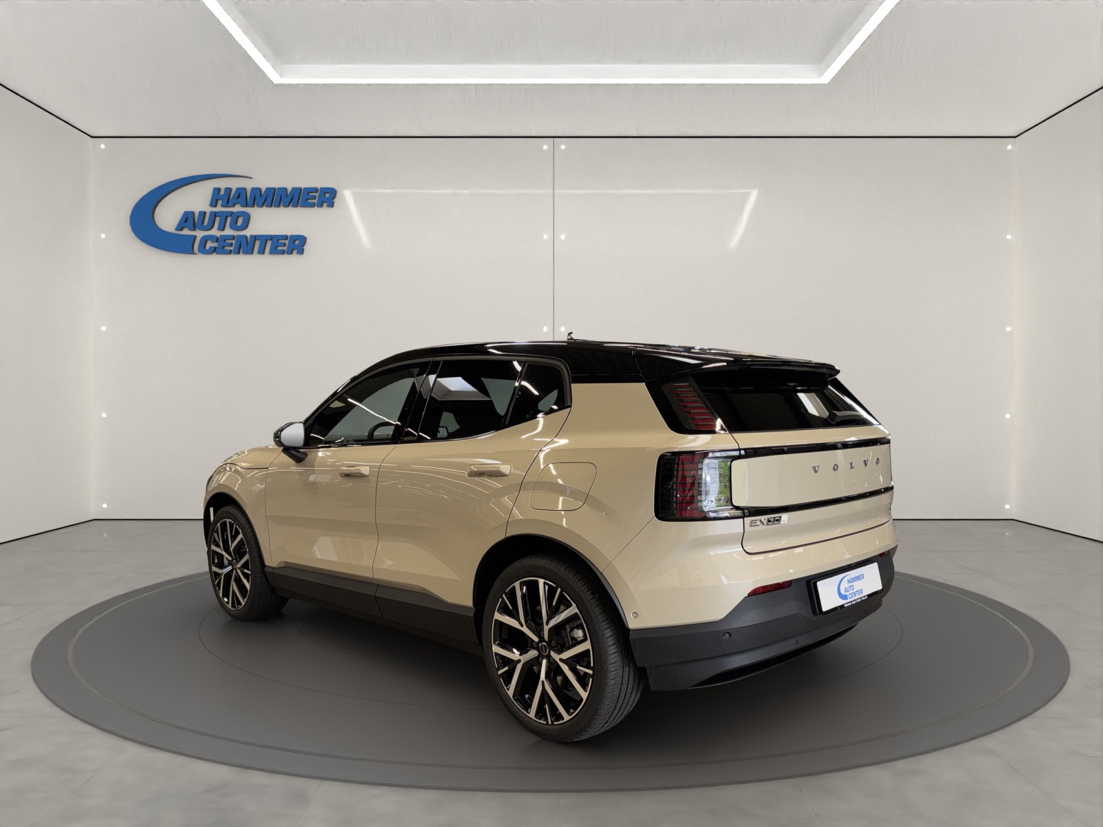 VOLVO EX30 P8 Ultra AWD-image-2