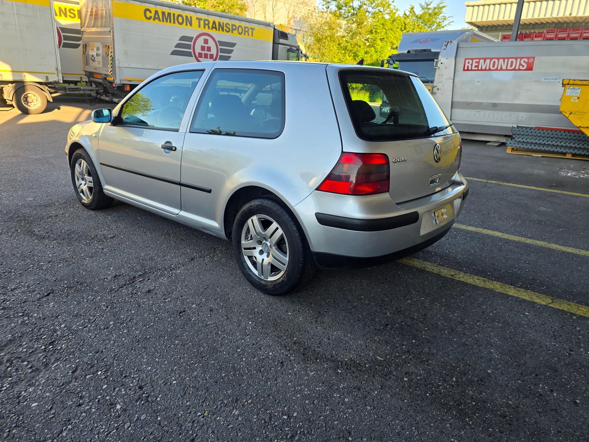 VW Golf 1.6 16V-image-4