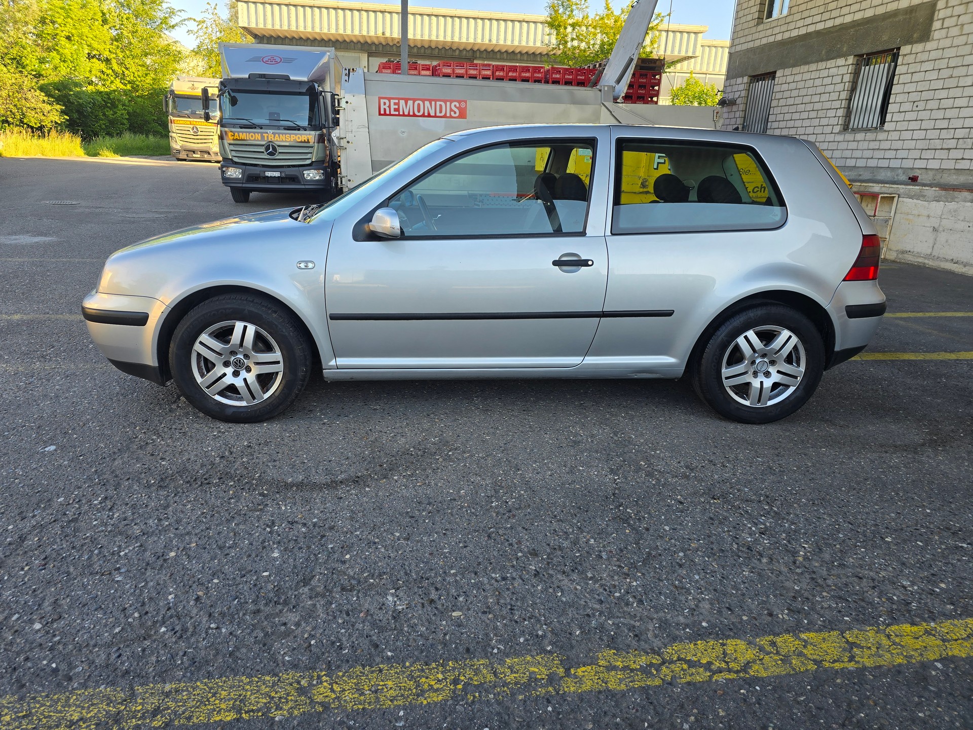 VW Golf 1.6 16V-image-8