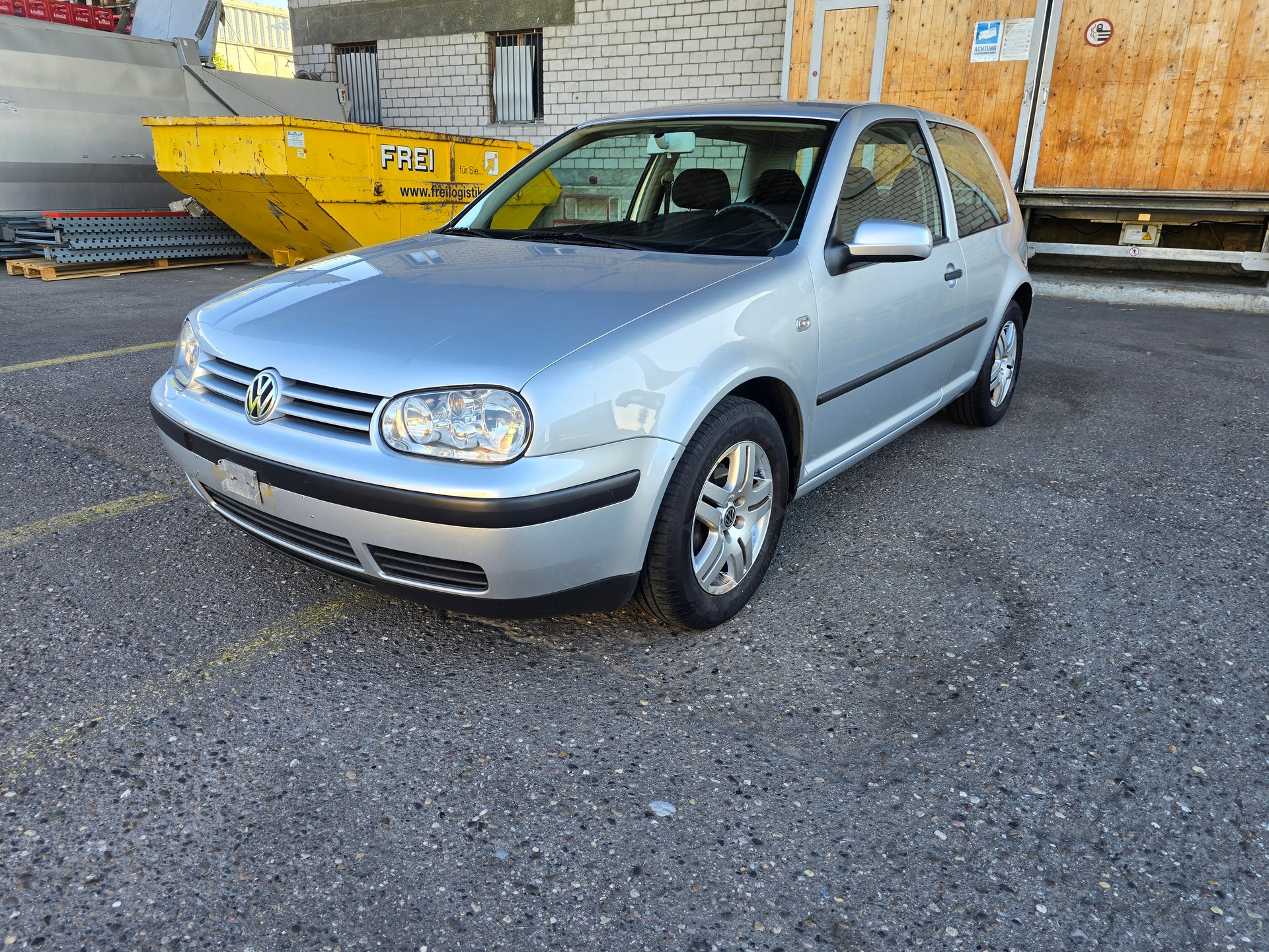 VW Golf 1.6 16V-showroom-element-2