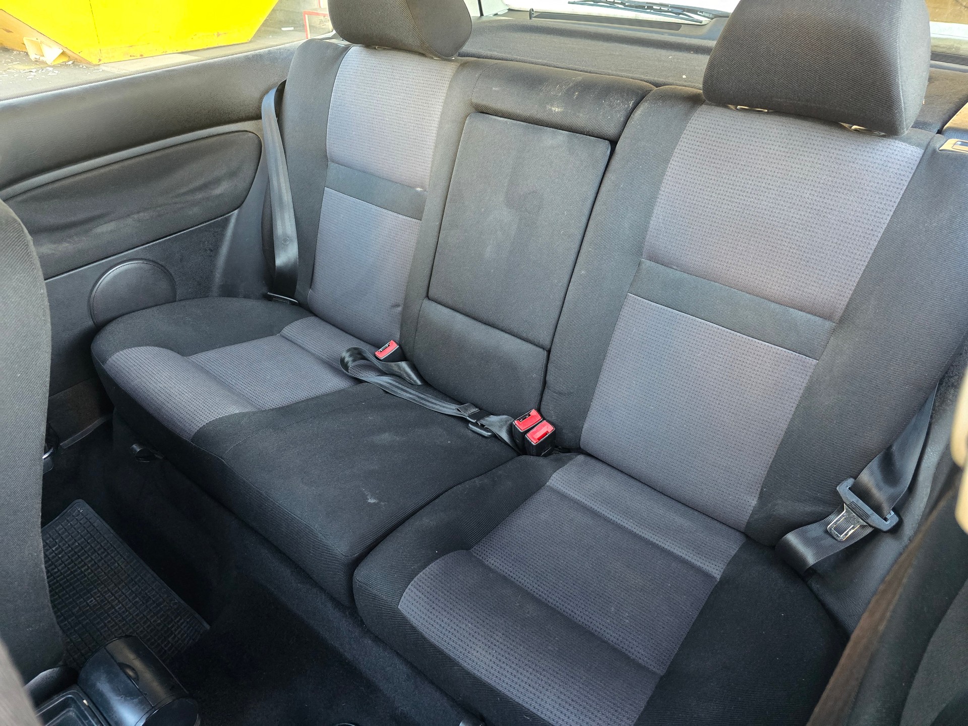 VW Golf 1.6 16V-image-12