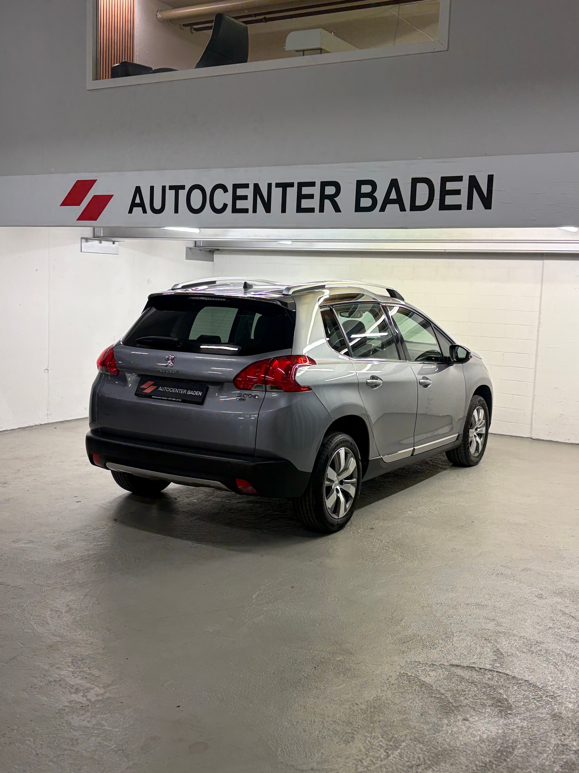 PEUGEOT 2008 1.6 e-HDi Active EGS6 SST-showroom-element-3