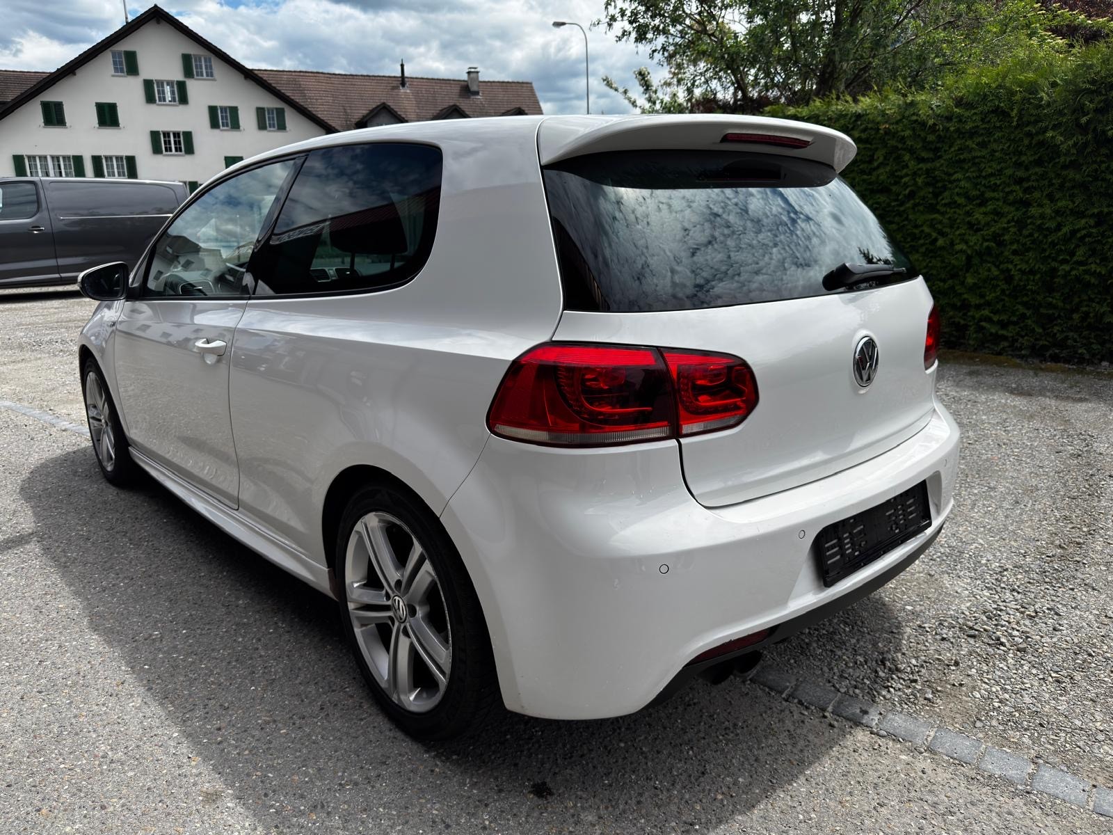 VW Golf 1.4 TSI Highline-showroom-element-3