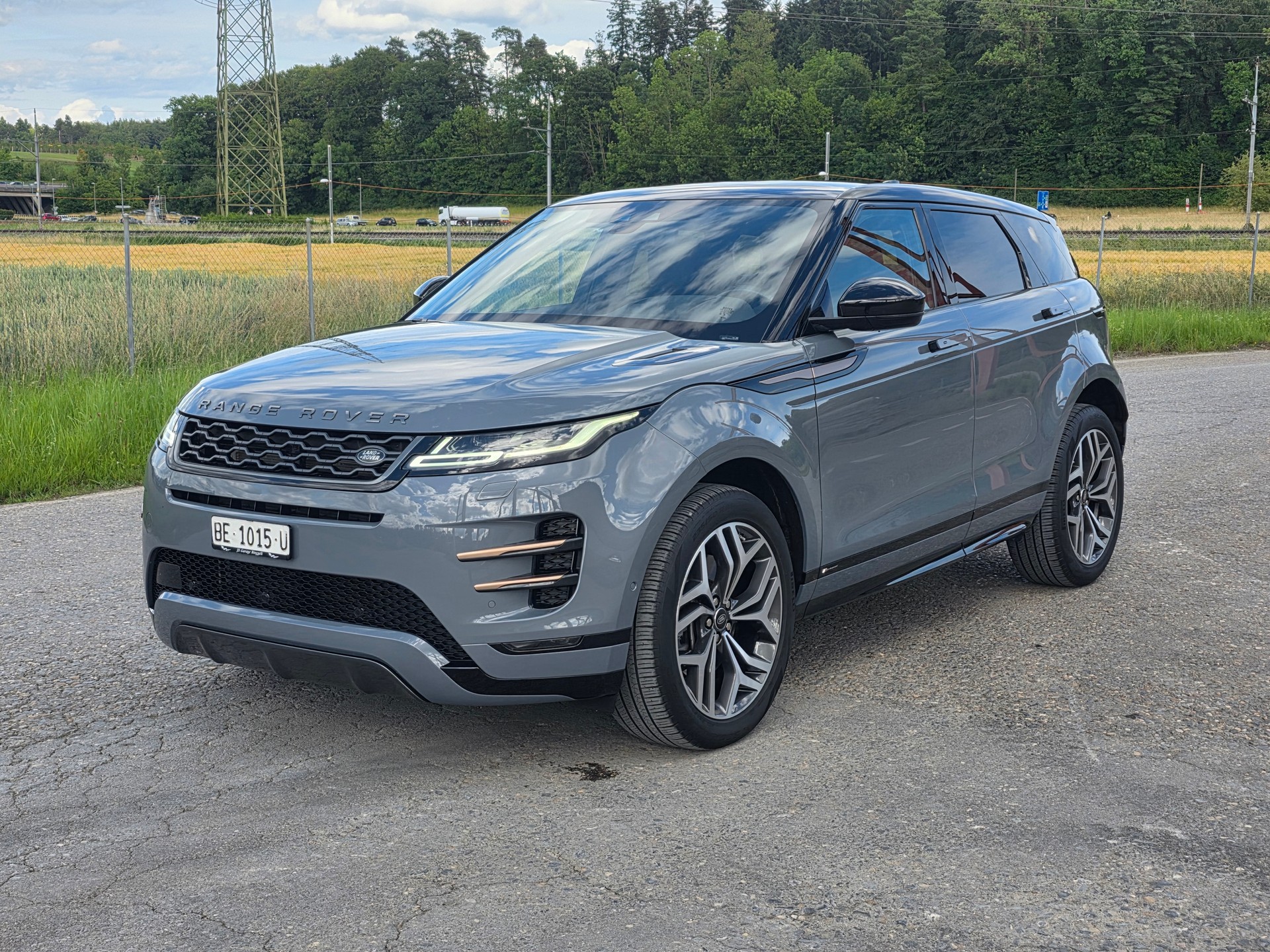 LAND ROVER Range Rover Evoque R-Dyn First Edi P 250 HSE AT9