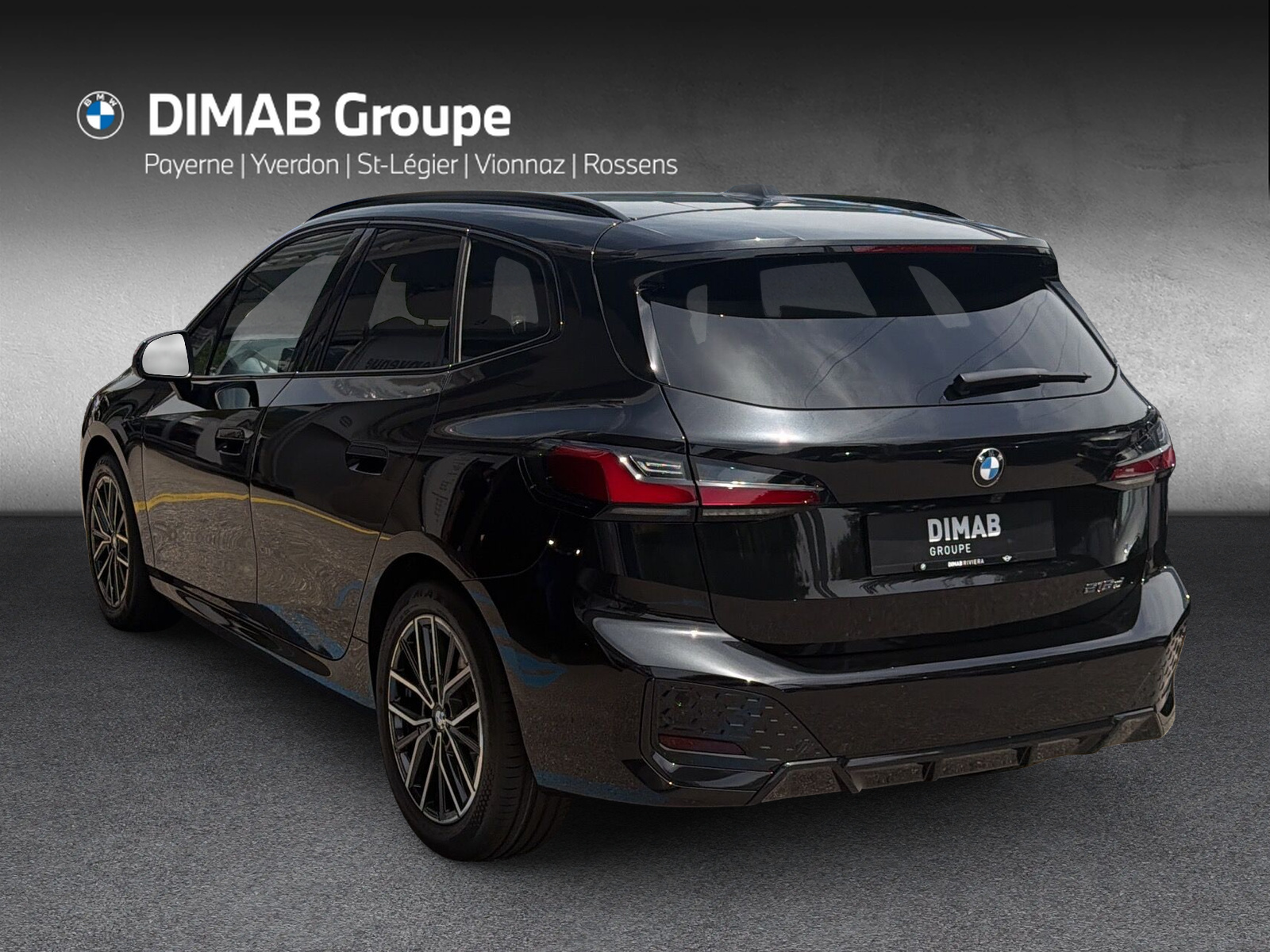 BMW 218d Active Tourer M Sport DKG-showroom-element-2