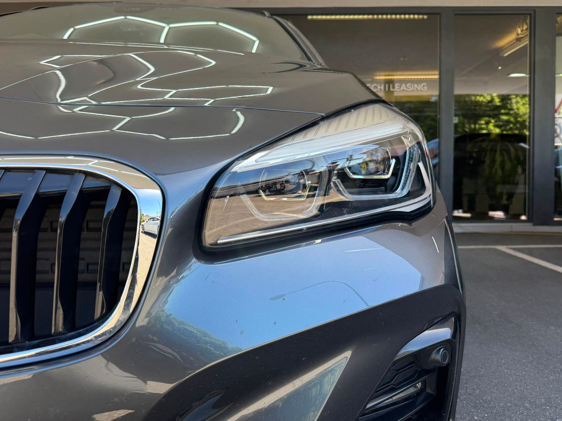 BMW 220d xDrive Gran Tourer Steptronic M Sport *Pano-Dach* *HUD* *Harman/ Kardon*-showroom-element-3