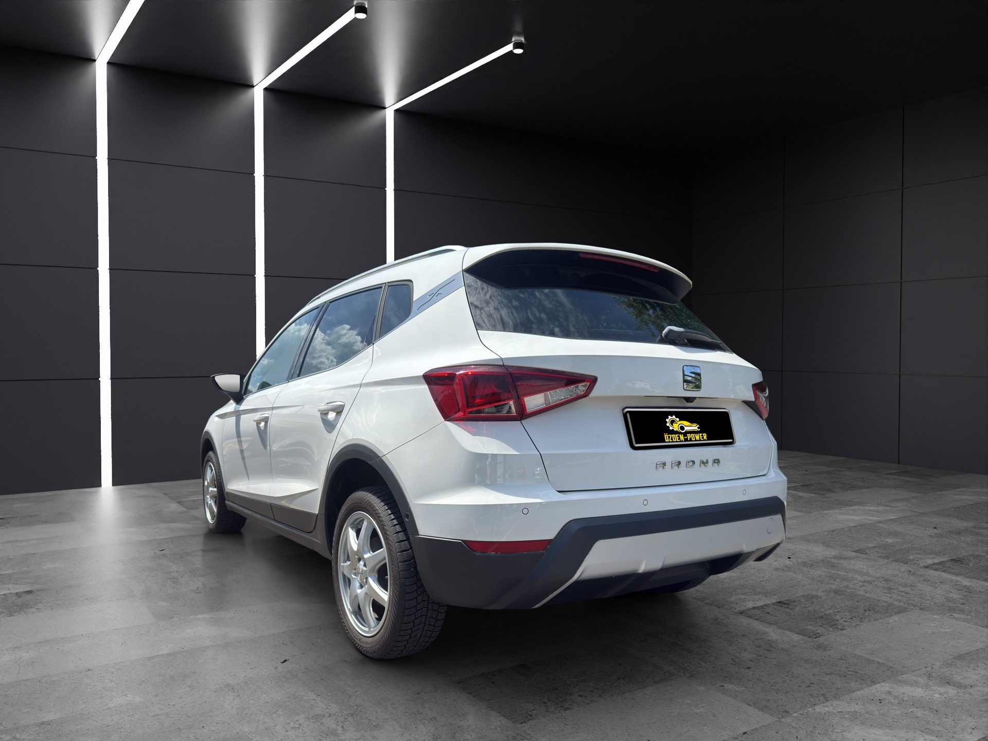 SEAT Arona 1.0 TSI Eco Xcellence *AKTION* ** RESERVIERT**-image-5