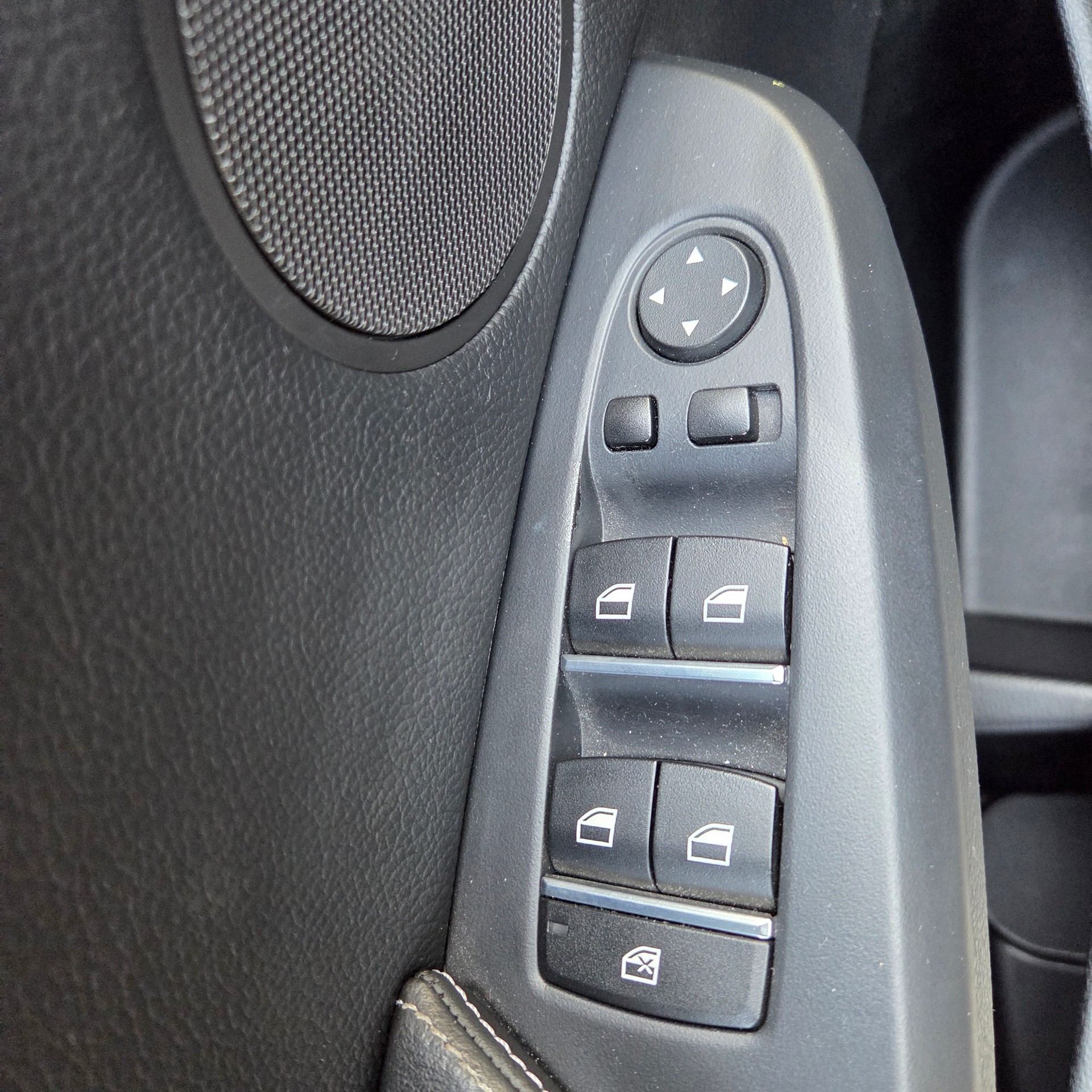 BMW X3 xDrive 20d-image-14