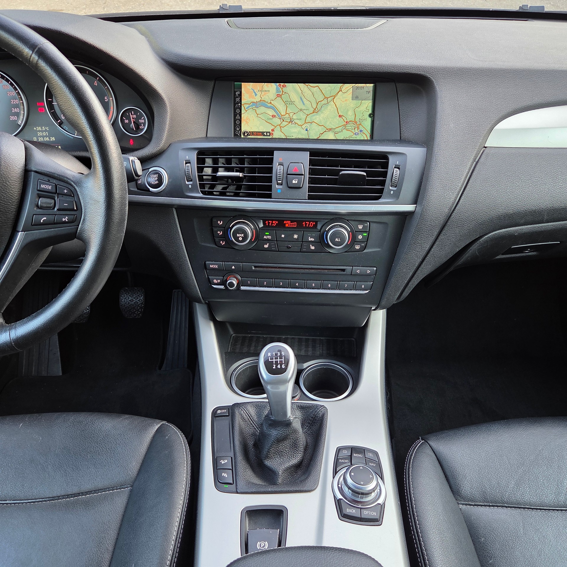 BMW X3 xDrive 20d-image-12