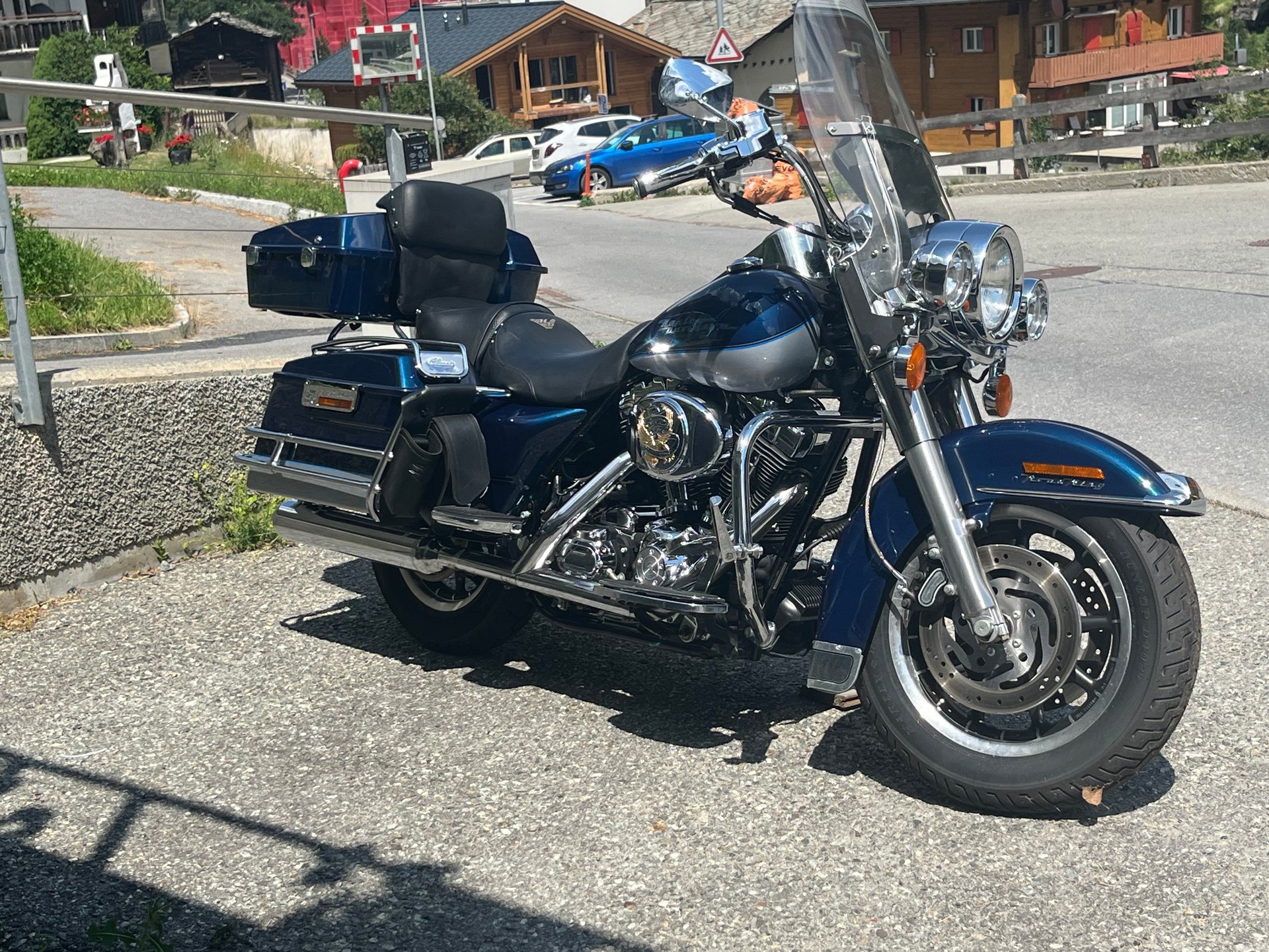 HARLEY-DAVIDSON FLH-image-8