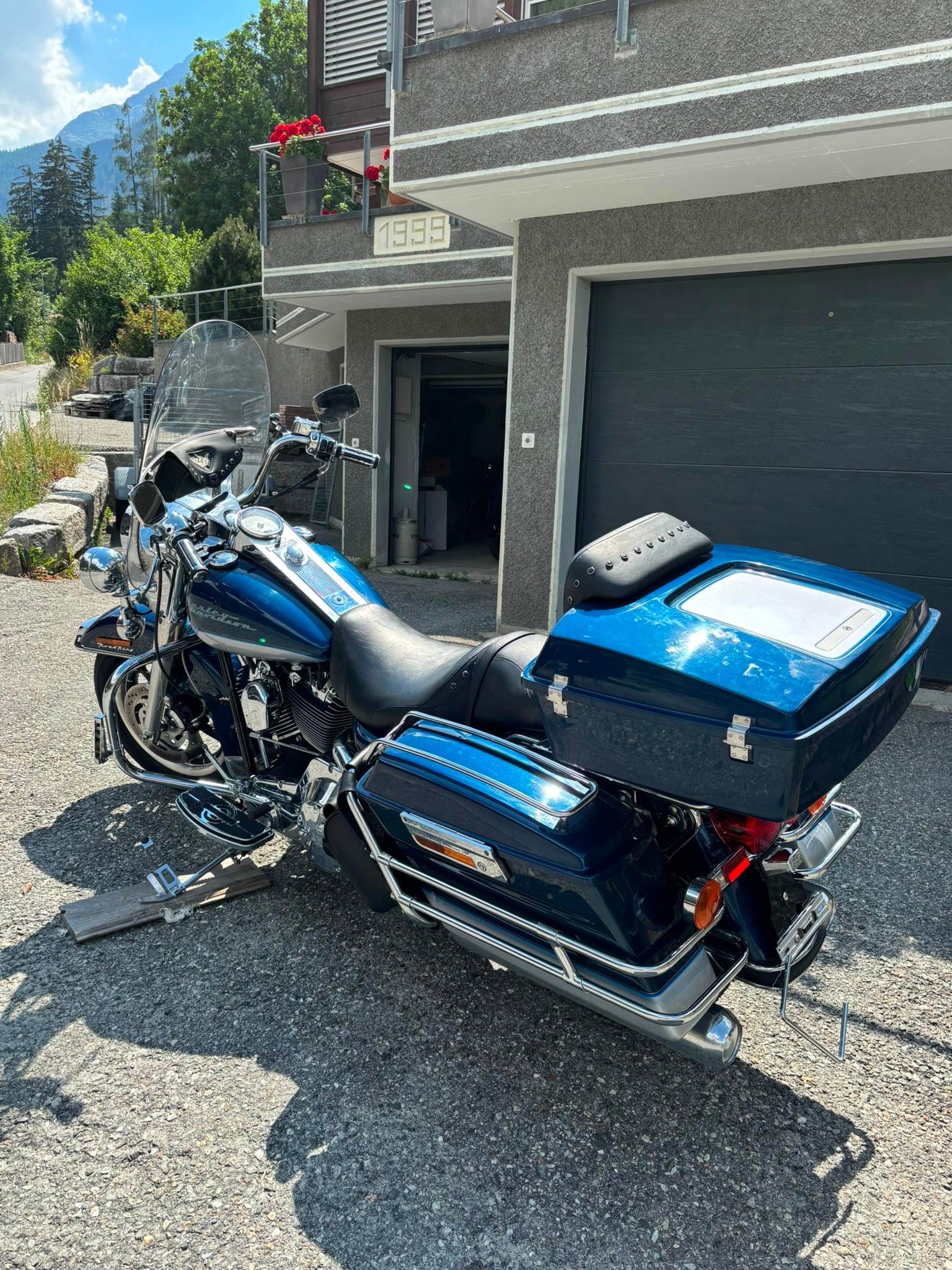 HARLEY-DAVIDSON FLH-image-3