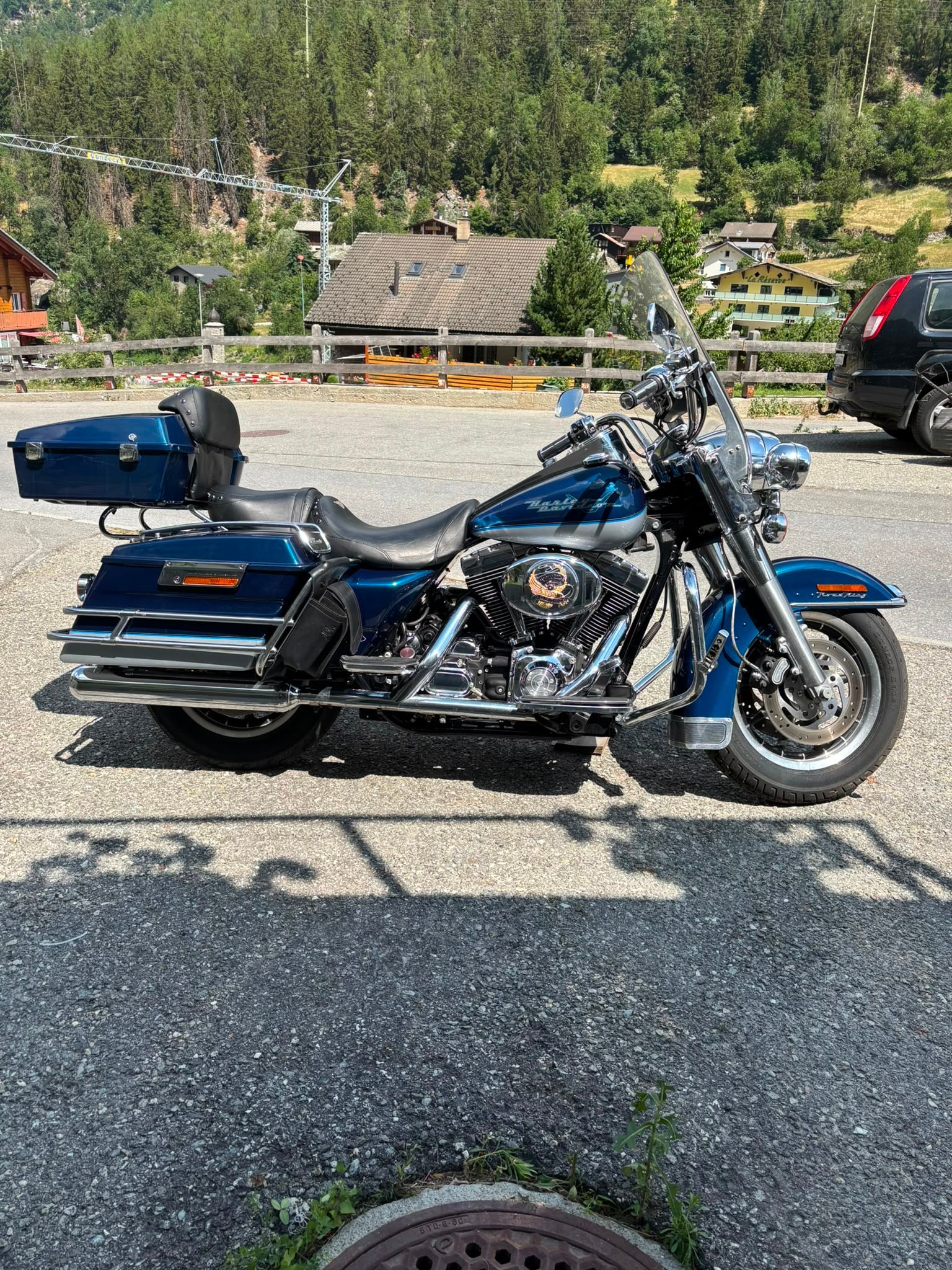 HARLEY-DAVIDSON FLH-image-1
