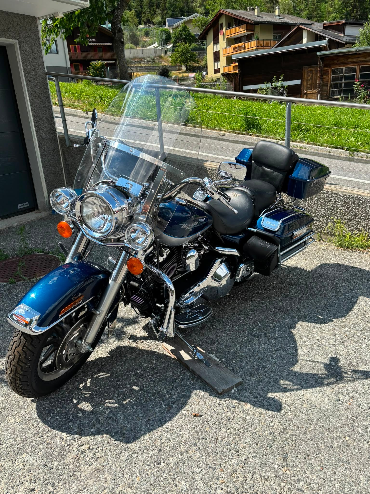 HARLEY-DAVIDSON FLH-image-6