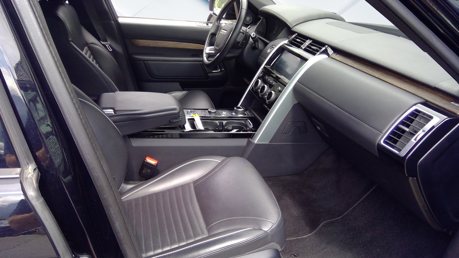 LAND ROVER Discovery 2.0 Si4 HSE Automatic-image-4